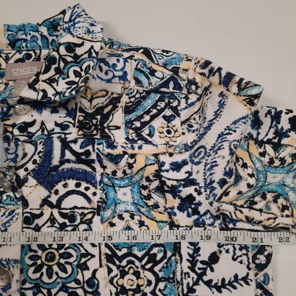 Chico's Size 2 Button Up Blazer Jacket Blue White Medallion 3/4 Sleeve Sz L Arts - Picture 9 of 14